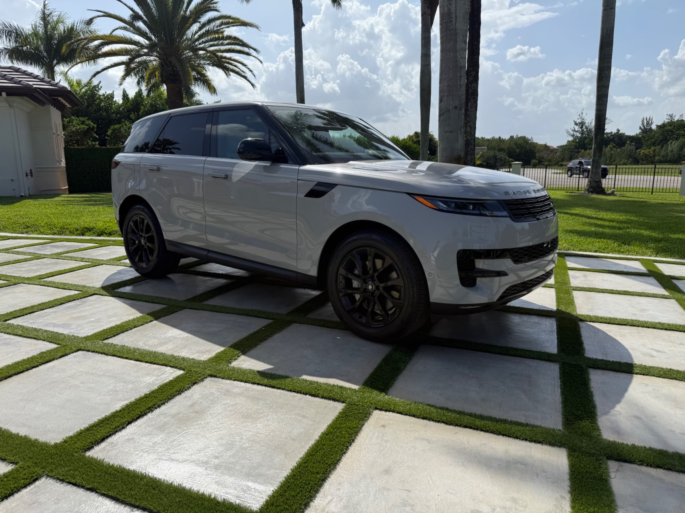 2023 Land Rover Range Rover Sport